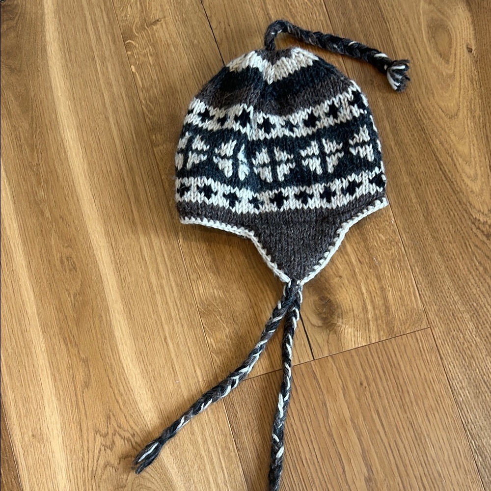 D&Y Kids Knit Hat - Black and White